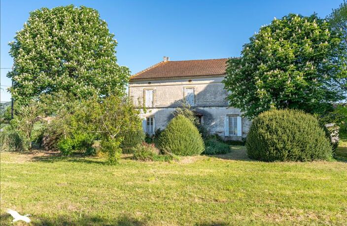 Maison en pierre de 4 pièces principales — photo 2