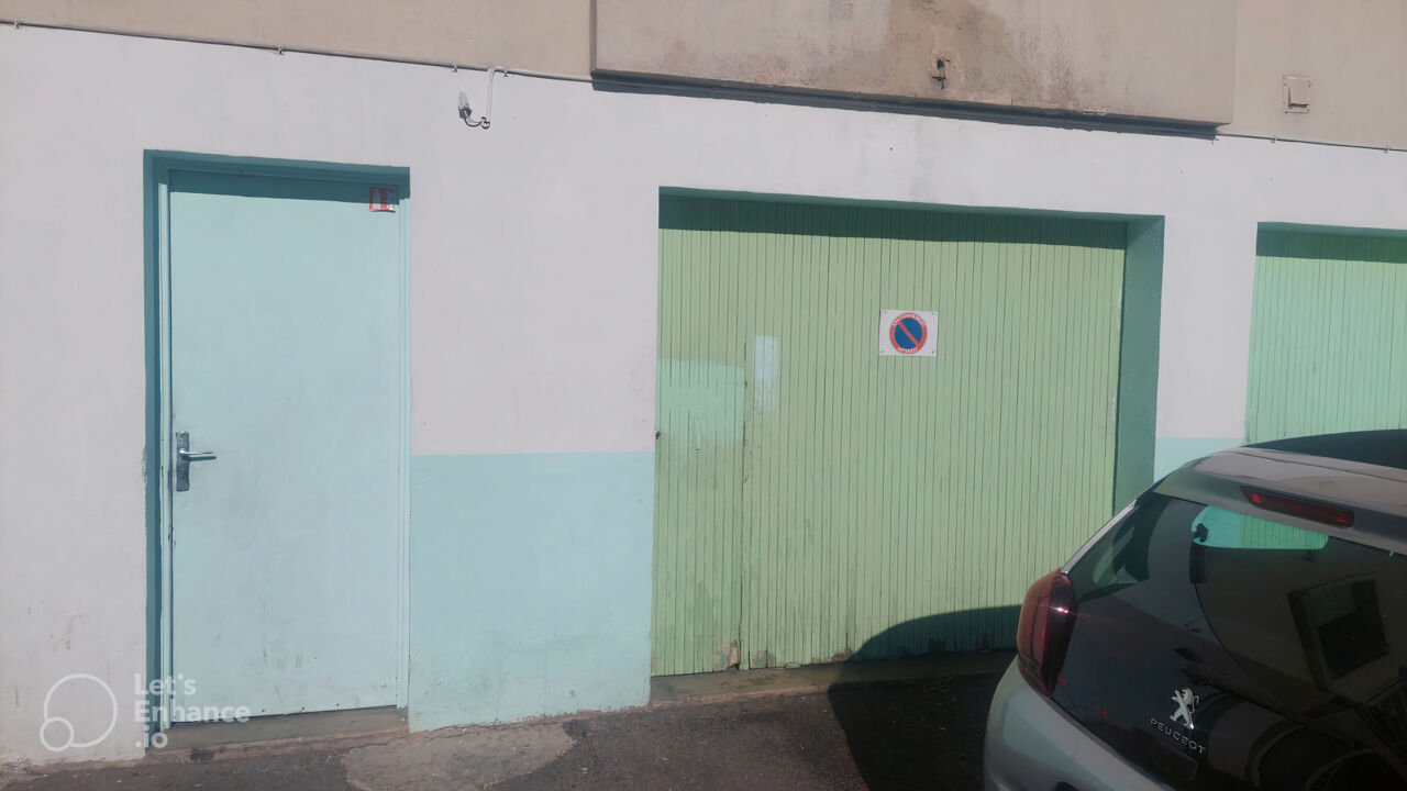 garage  pièces 14 m2 à vendre à Marseille 3 (13003)