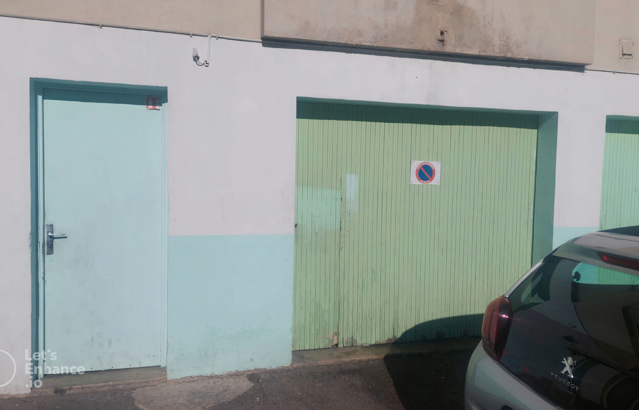 garage  pièces 14 m2 à vendre à Marseille 3 (13003)