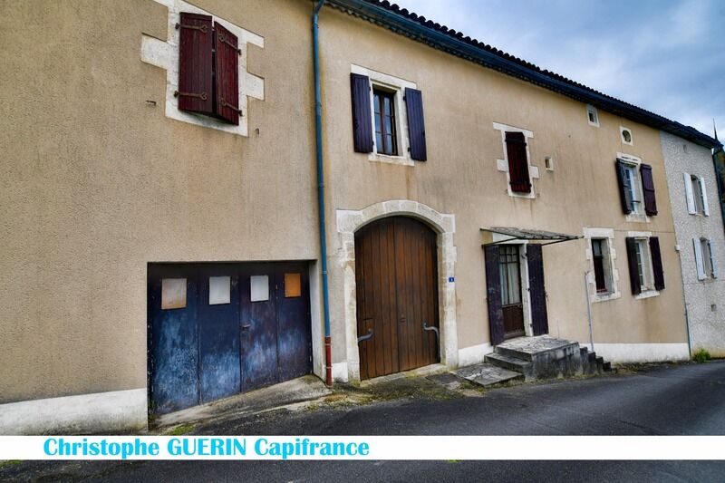 Villa / Maison 9 pièces  à vendre Montignac-Charente 16330