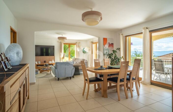 VILLA CRANVES-SALES 6 pièce(s) 220 m² — photo 2