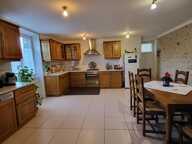 VENTE : maison F8 (166 m²) à Lussac-Les-Châteaux — photo 3