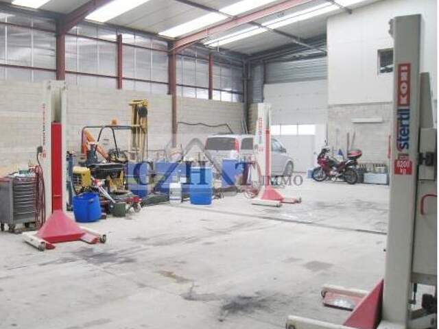 ENTREPOT INDÉPANDANT DE 740 M2 A LOUER — photo du bien