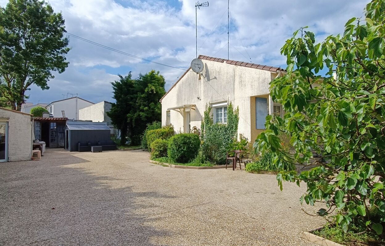 maison 7 pièces 125 m2 à vendre à Tonnay-Charente (17430)