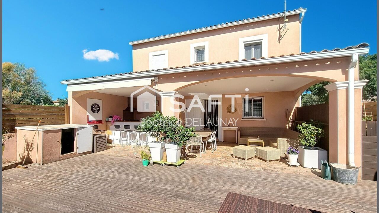 maison 5 pièces 140 m2 à vendre à Aigues-Mortes (30220)