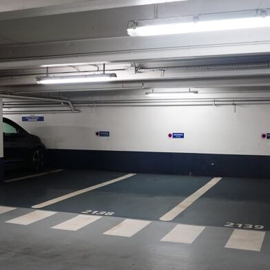 Parking 12 m²