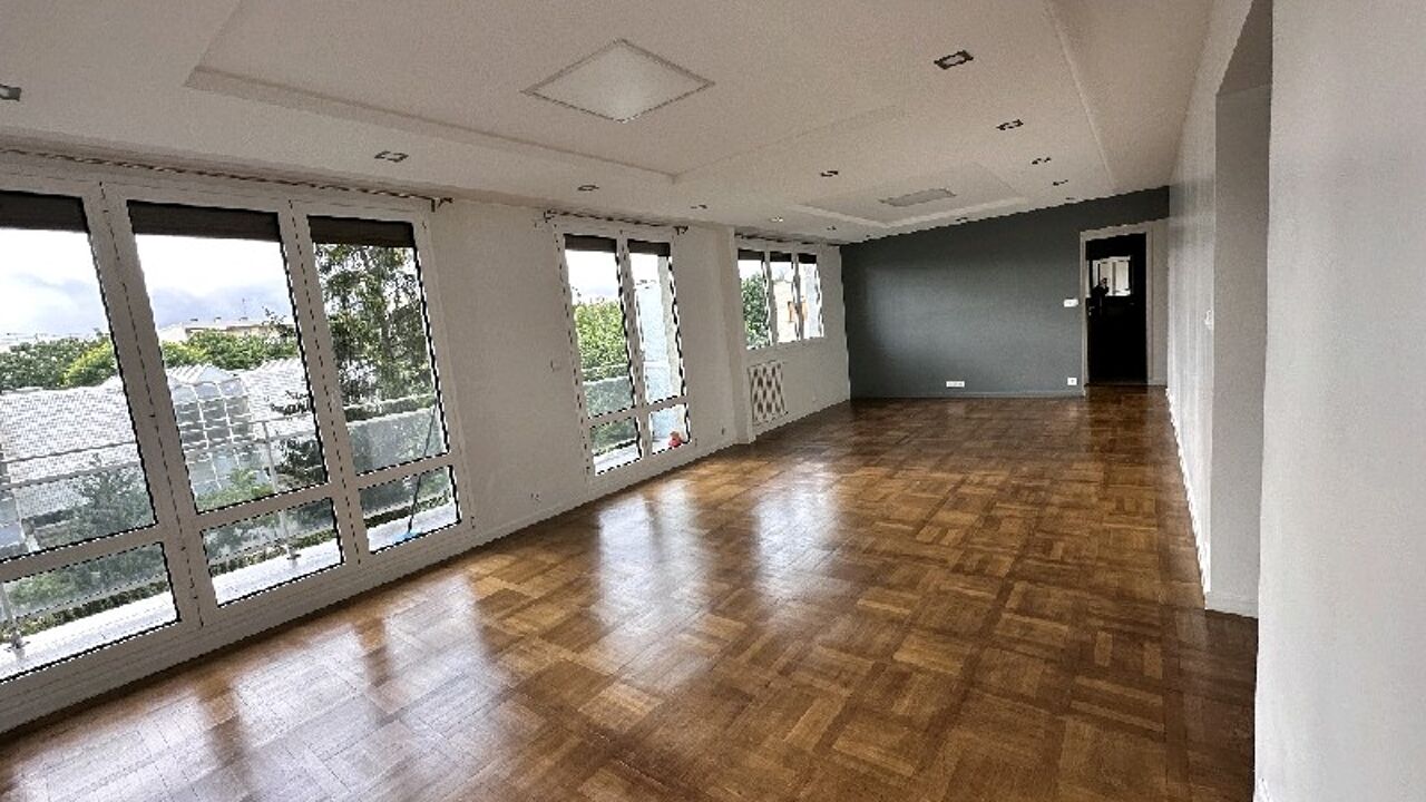 appartement 5 pièces 116 m2 à louer à Bondy (93140)