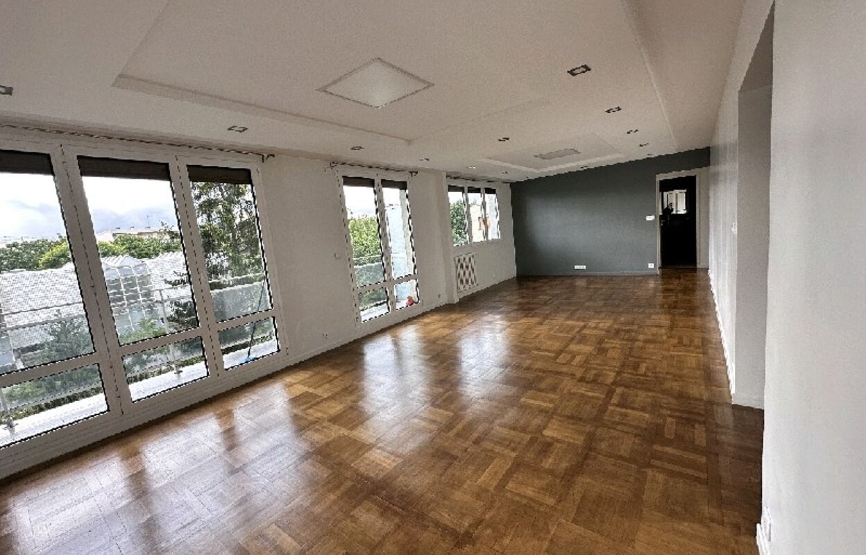 appartement 5 pièces 116 m2 à louer à Bondy (93140)