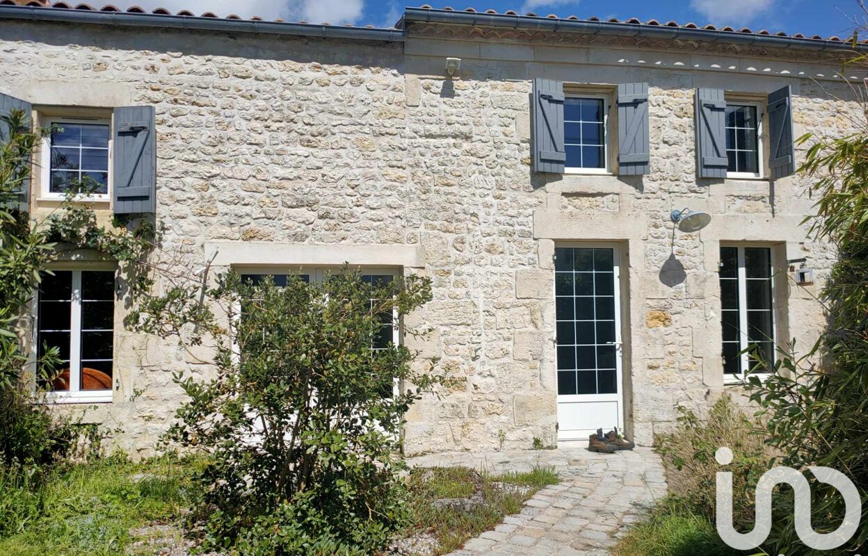 maison 5 pièces 196 m2 à vendre à Le Gua (17600)