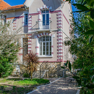 Maison 6 pièces 213 m²