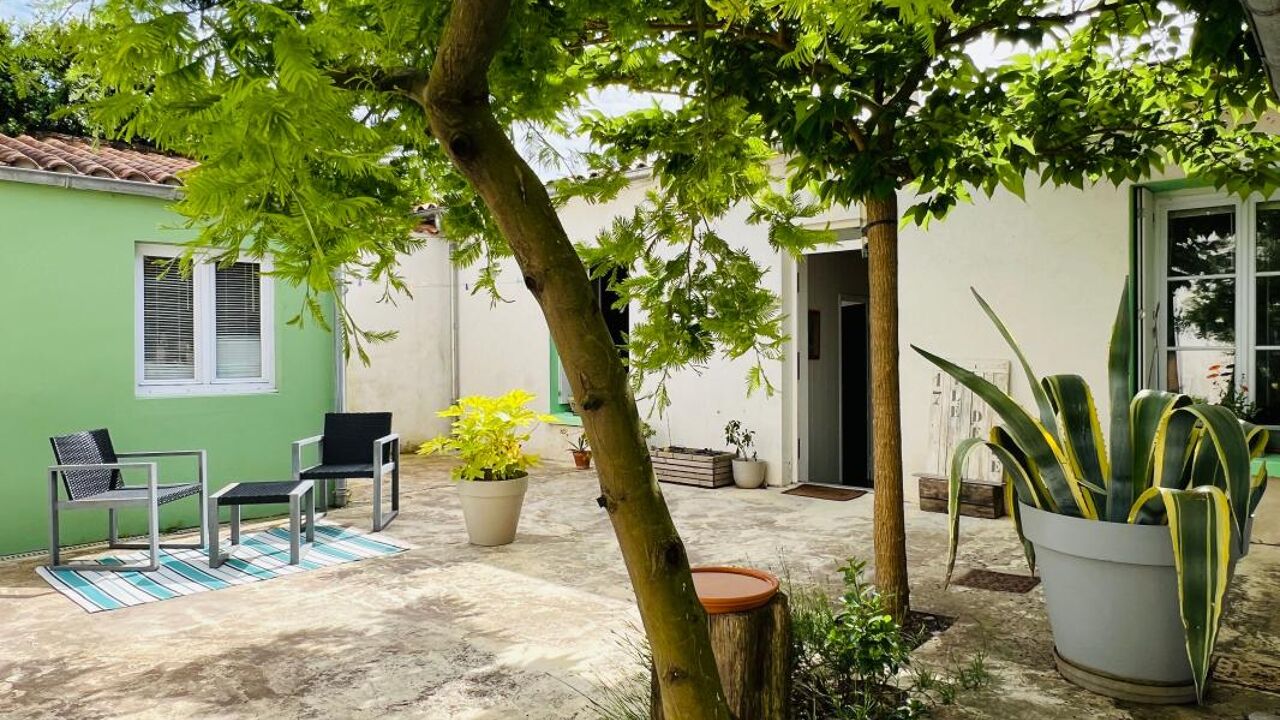 maison 6 pièces 126 m2 à vendre à Rivedoux-Plage (17940)