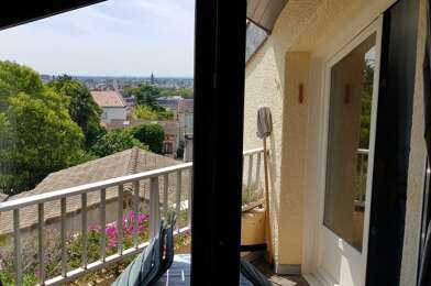 Appartement 3 pièces 1050 €
