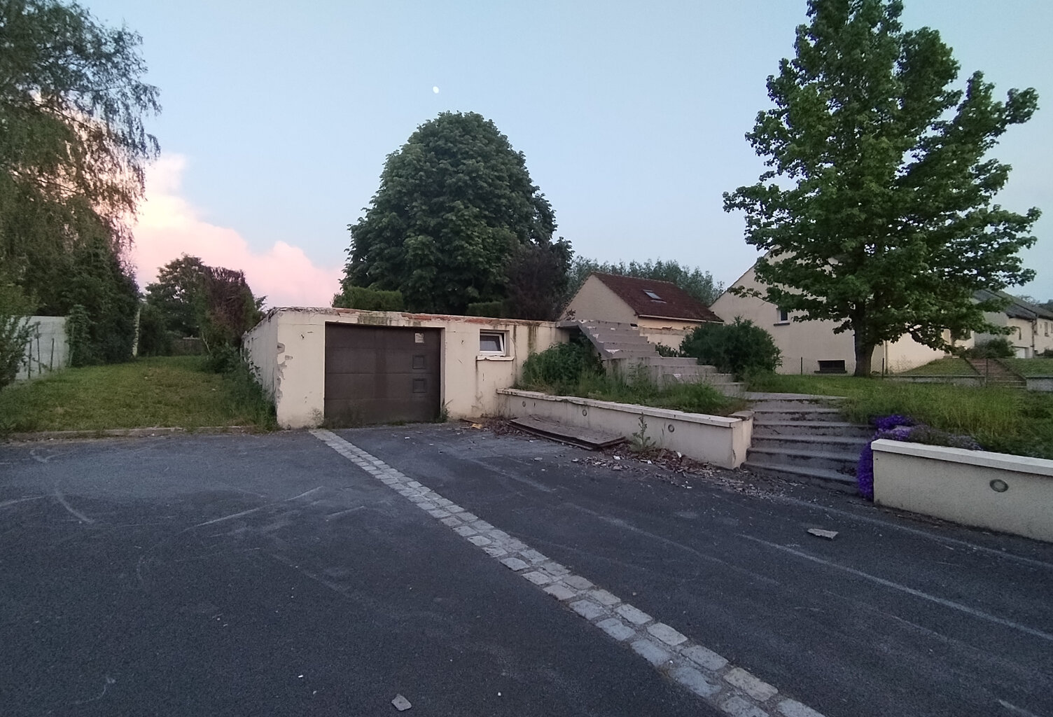 Terrain constructible 1341m2 — photo 1