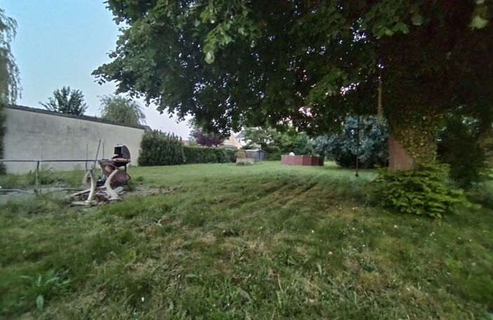 Terrain constructible 1341m2 — photo 2