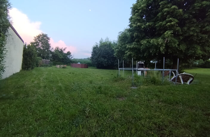 Terrain constructible 1341m2 — photo 3