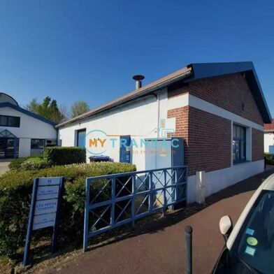 Local industriel  4680 €