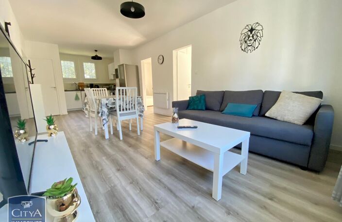 Location appartement 4 pièces 73 m² à Tours (37200) — photo 2