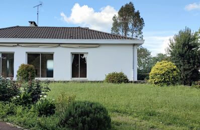 vente maison 245 300 € à proximité de Les Brouzils (85260)