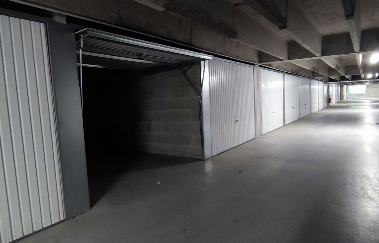 garage  pièces 14 m2 à vendre à Nantes (44200)