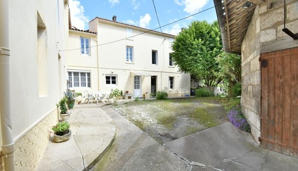 Villa / Maison 8 pièces  à vendre Angoulême 16000