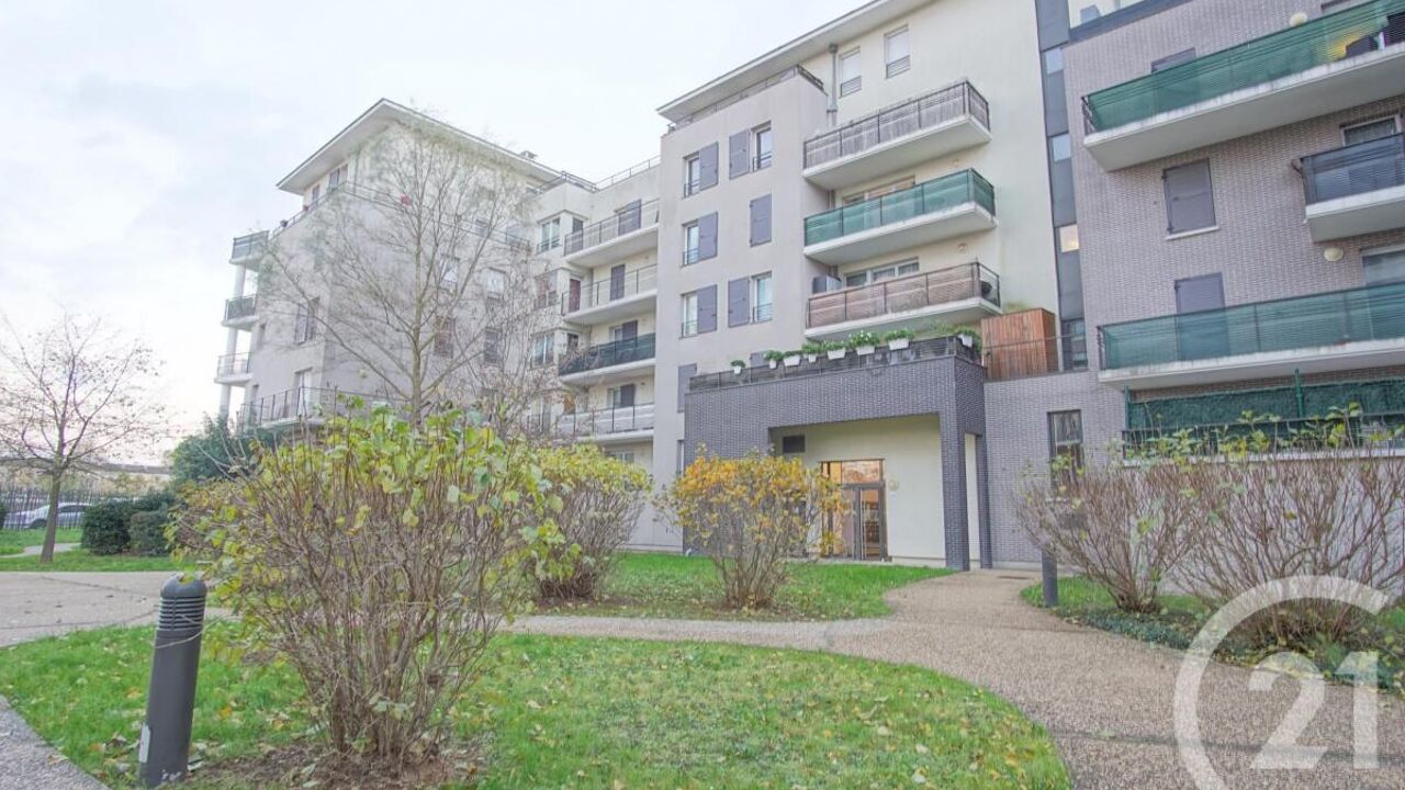 appartement 3 pièces 57 m2 à vendre à Villeneuve-le-Roi (94290)