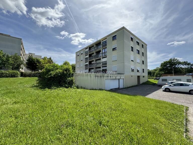 LOCATION - T4 AVEC GARAGE ET CAVE — photo 1