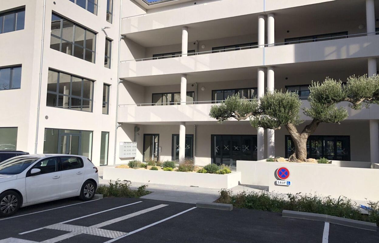 bureau 1 pièces 182 m2 à louer à Aubagne (13400)