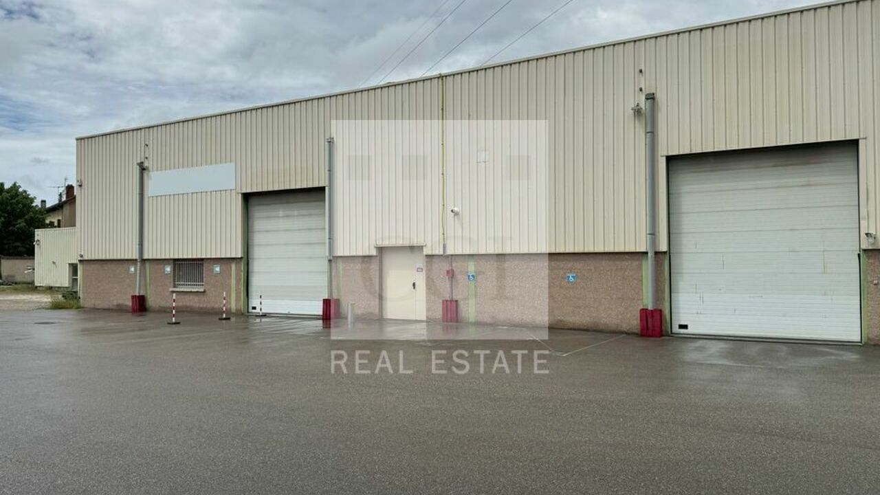 commerce  pièces 530 m2 à louer à Ruy (38300)