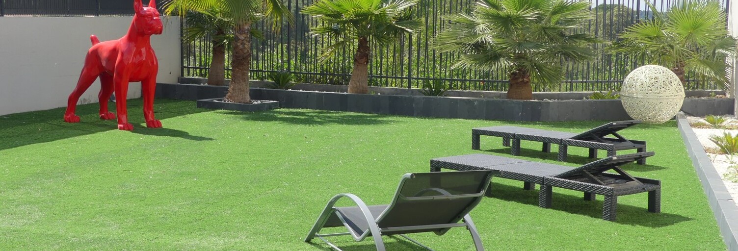 Maison 8 Pièces 235 m² à vendre à Nîmes (30000)