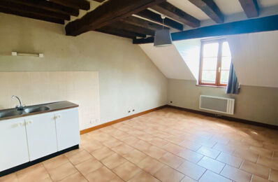 location appartement 400 € CC /mois à proximité de Sandillon (45640)