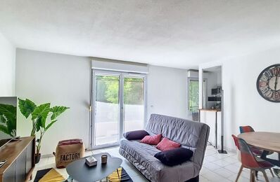 location appartement 600 € CC /mois à proximité de Châteauneuf-de-Gadagne (84470)