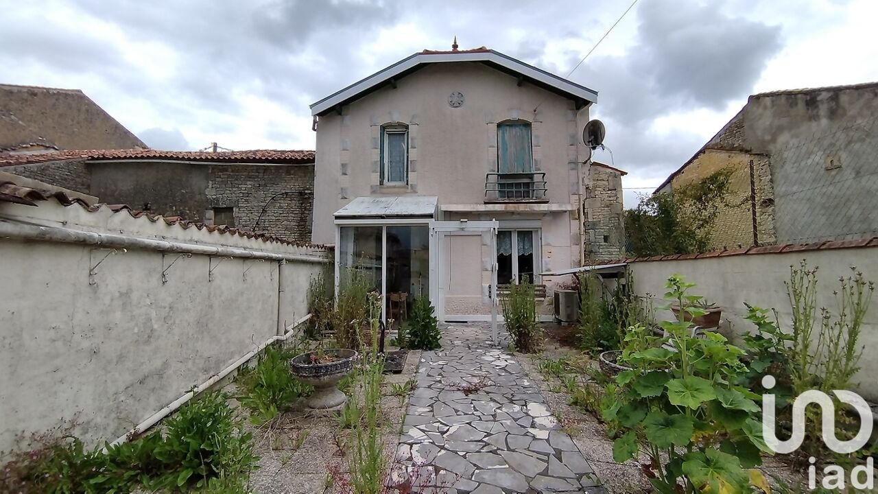 maison 5 pièces 120 m2 à vendre à Fontaine-Chalendray (17510)