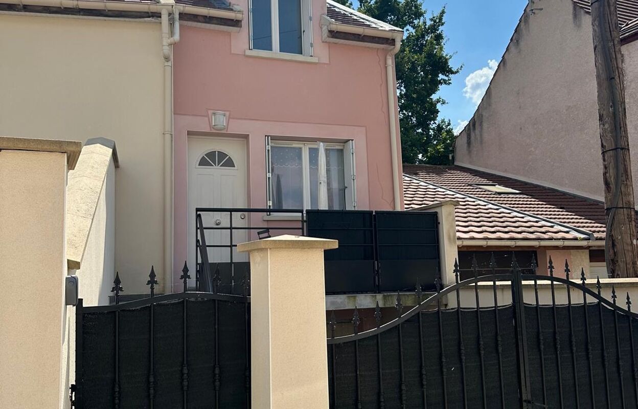 maison 2 pièces 40 m2 à vendre à Mareuil-Lès-Meaux (77100)