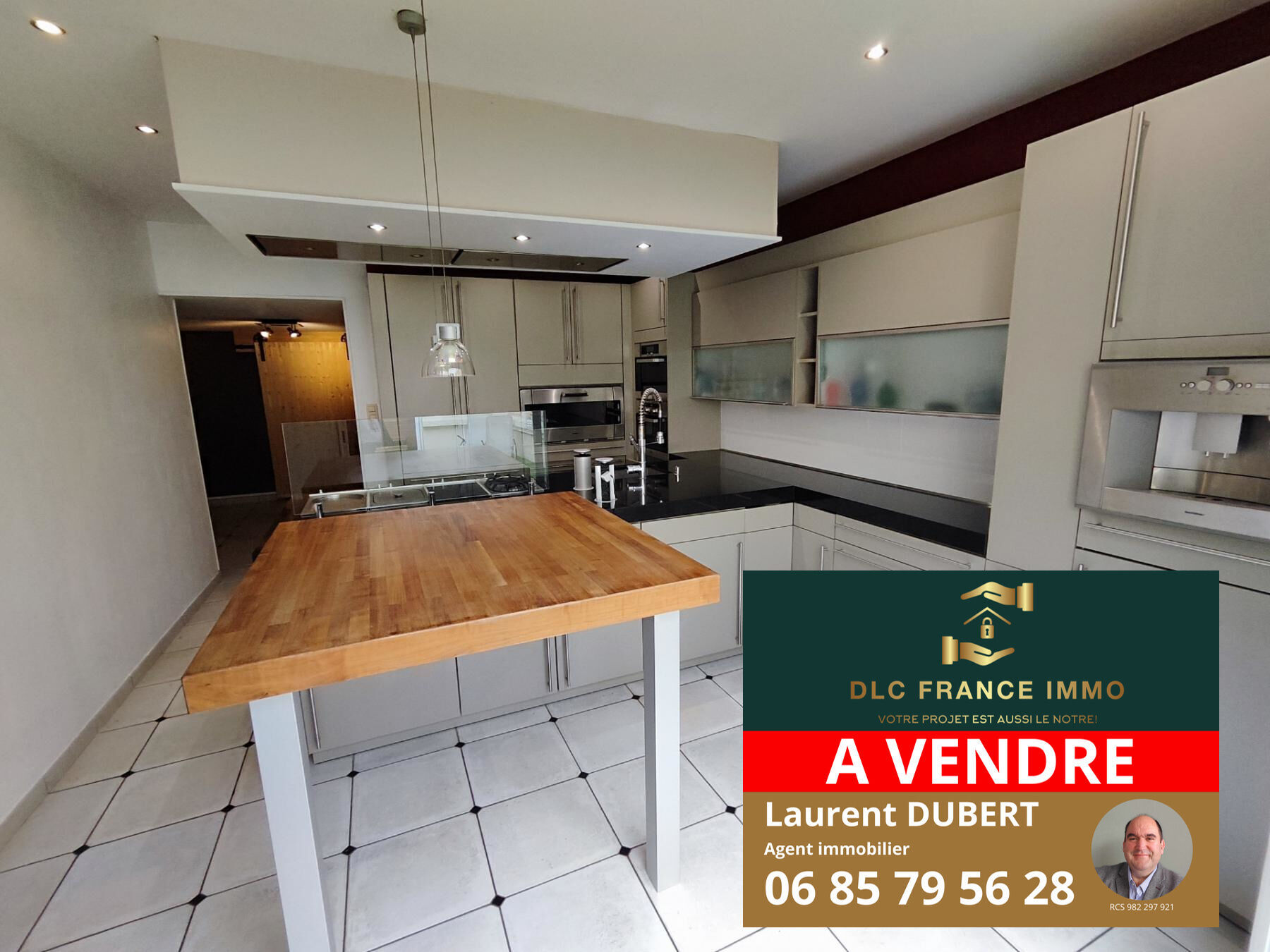 Vente Maison 235 m² à Boué 190 000 ¤