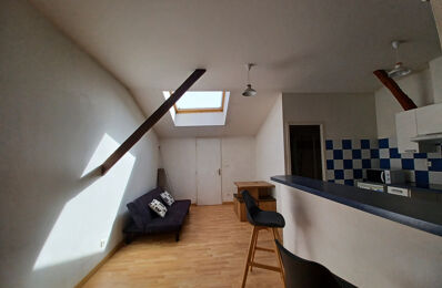 location appartement 450 € CC /mois à proximité de Saint-Romain-le-Noble (47270)