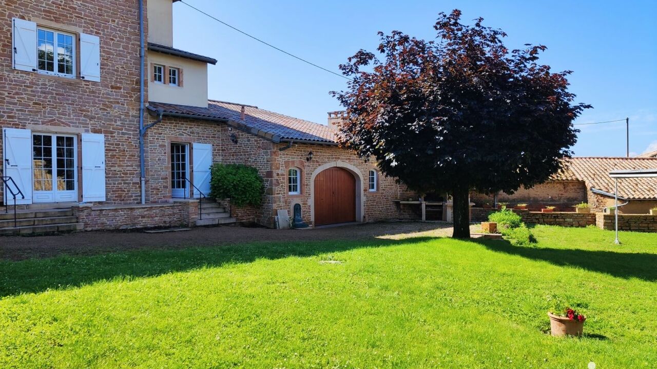 maison 8 pièces 376 m2 à vendre à Charnay-Lès-Mâcon (71850)