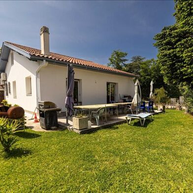 Maison 5 pièces 821600 €