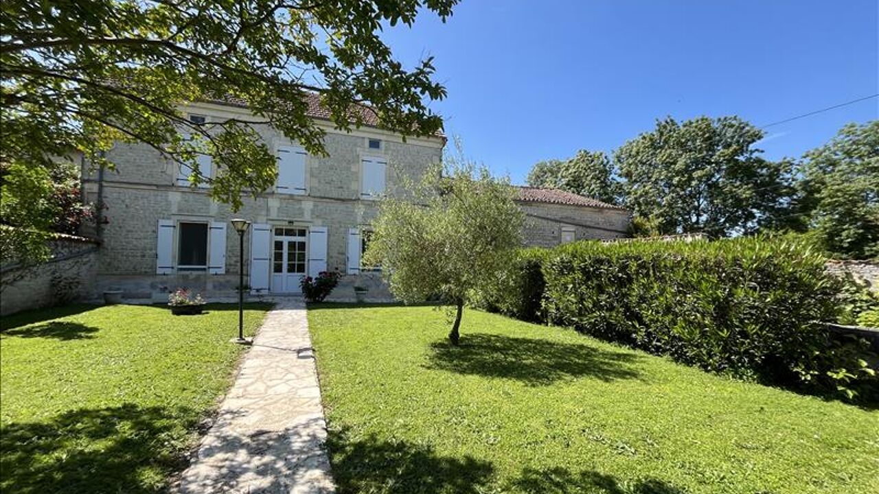 maison 5 pièces 132 m2 à vendre à Néré (17510)