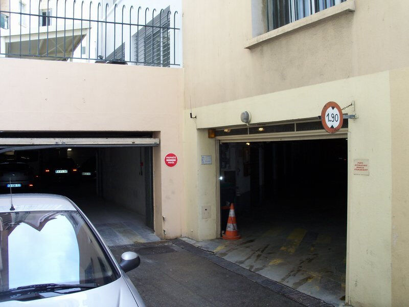 Parking  à louer Marseille 6eme 13006