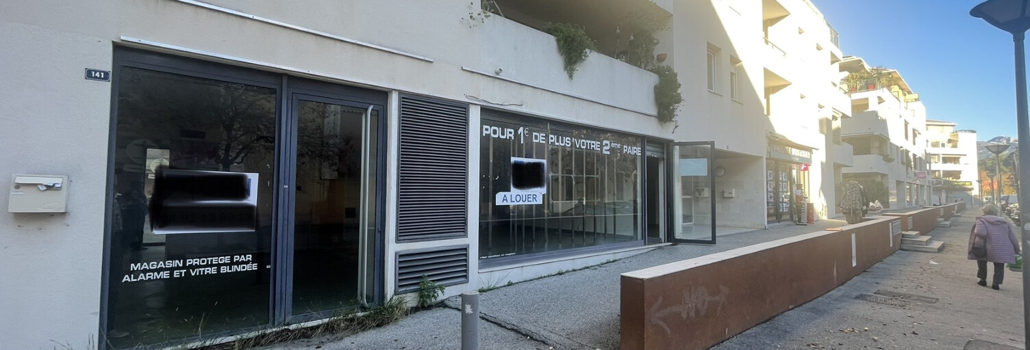 Commerce  76 m² à louer à Aubagne (13400)
