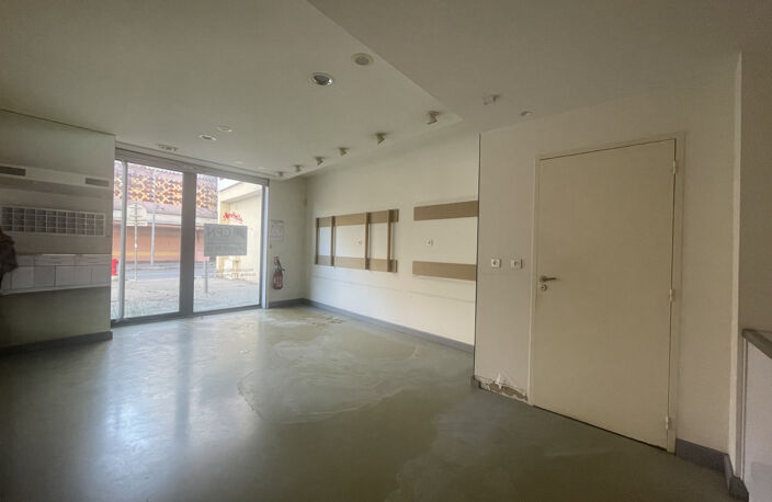 Local - 159 Avenue Gabriel Péri — photo 2