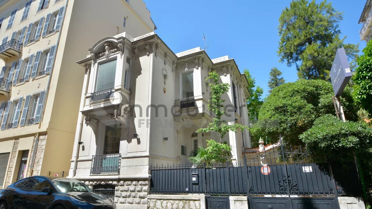 maison 6 pièces 186 m2 à vendre à Nice (06000)