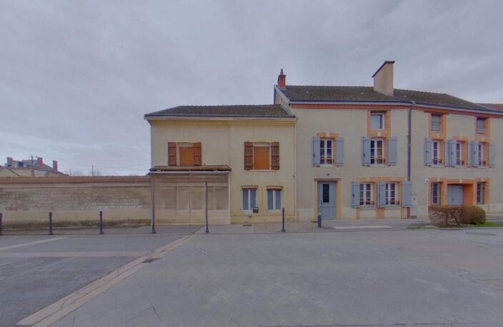Maison À Vendre + dépendance avec garage — photo 2