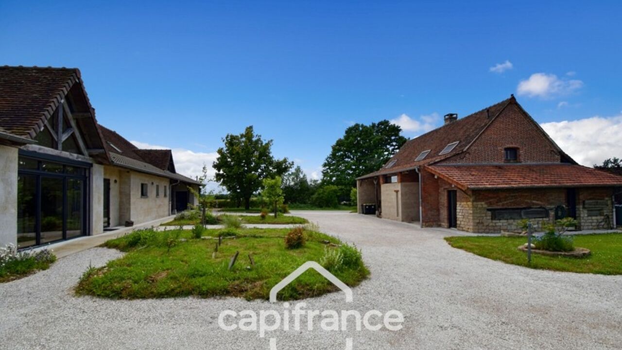 maison 12 pièces 470 m2 à vendre à Bourg-en-Bresse (01000)