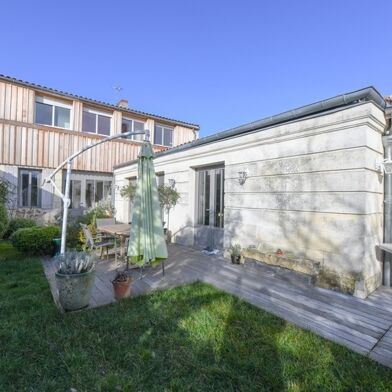 Maison 9 pièces 245 m²