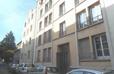 location appartement 610 € CC /mois à proximité de Vic-le-Comte (63270)