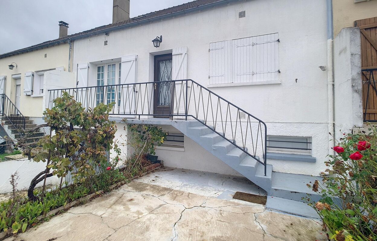 maison 4 pièces 97 m2 à vendre à Le Malesherbois (45300)