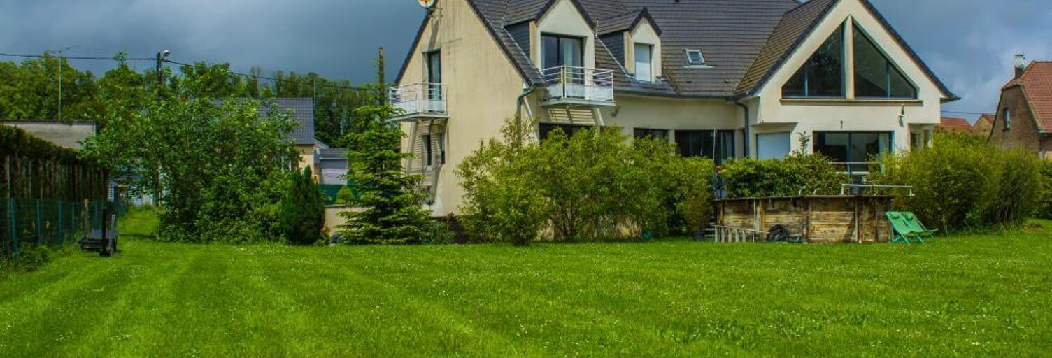 Maison 7 Pièces 212 m² à vendre à Dallon (02680)