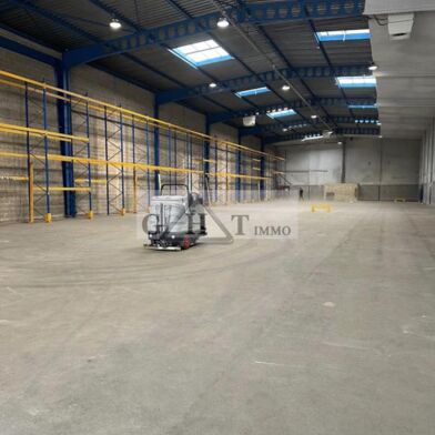 Local industriel 1481 m²