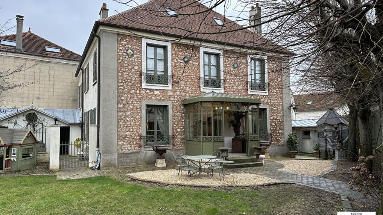 maison 11 pièces 266 m2 à vendre à Brie-Comte-Robert (77170)